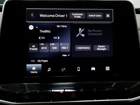 Used 2025 Jeep Compass Latitude image 3