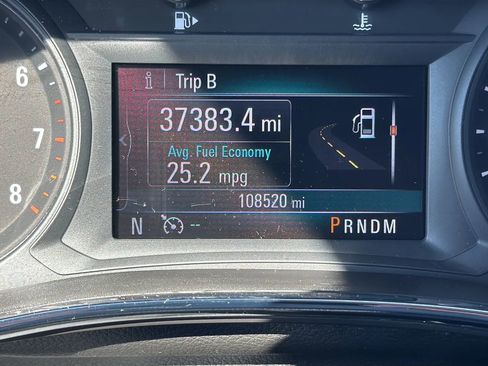 Used 2018 Buick Encore Essence AWD/4WD image 17