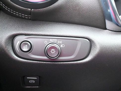 Used 2024 Chevrolet Blazer LT w/ LPO, Floor Liner Package FWD image 23