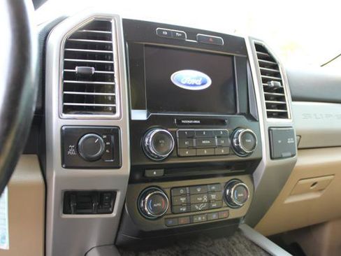 Used 2017 Ford F250 Lariat w/ Lariat Value Package image 23