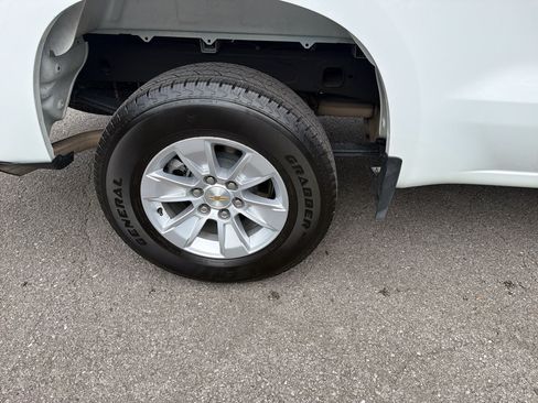 Used 2025 Chevrolet Silverado 1500 W/T RWD image 31