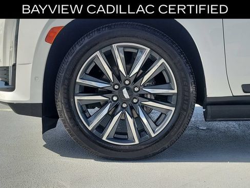 Used 2024 Cadillac Escalade Sport Platinum w/ LPO, Floor Liner Package AWD/4WD image 11