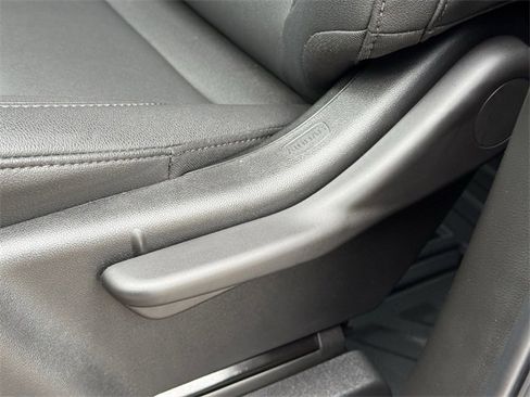 Used 2026 Chevrolet Silverado 1500 W/T image 25