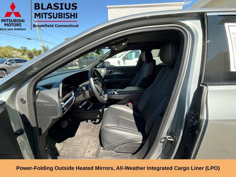Used 2024 Cadillac Lyriq Tech w/ Driver Assist Package AWD/4WD image 12