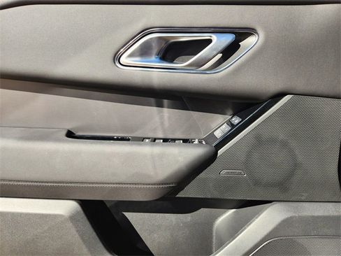 Used 2026 Land Rover Range Rover Velar S image 22