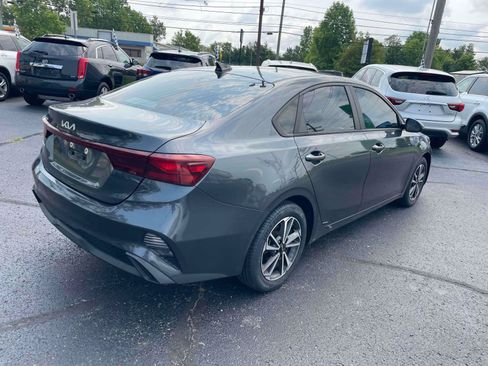 Used 2023 Kia Forte LXS w/ LXS Technology Package FWD image 9