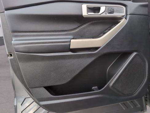 Used 2021 Ford Explorer Limited w/ Equipment Group 301A image 15