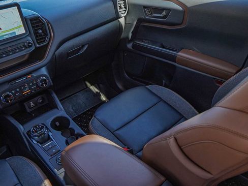 Used 2023 Ford Bronco Sport Outer Banks w/ Tech Package image 29