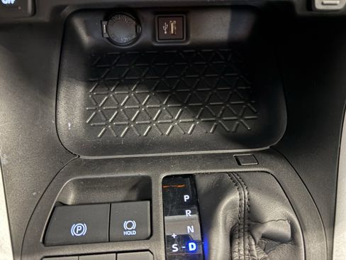 Certified 2025 Toyota RAV4 XLE image 17