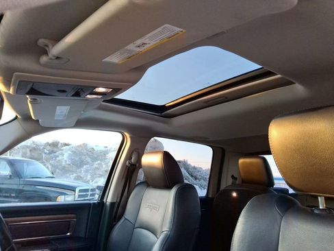 Used 2017 RAM 1500 Laramie w/ Convenience Group image 17