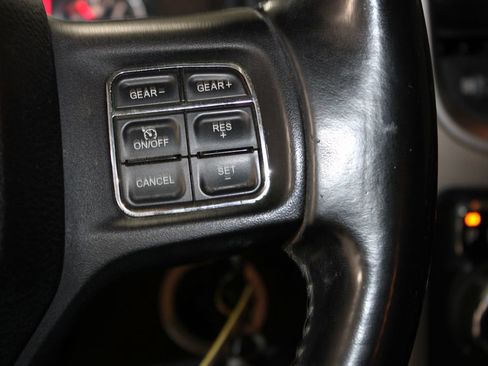 Used 2016 RAM 1500 Big Horn RWD image 32