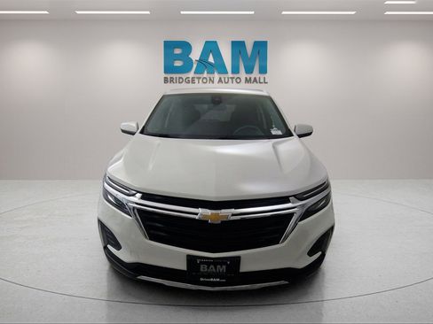 Used 2022 Chevrolet Equinox LT w/ LPO, Floor Liner Package image 2