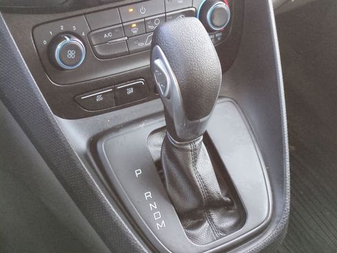 Used 2022 Ford Transit Connect XL image 29