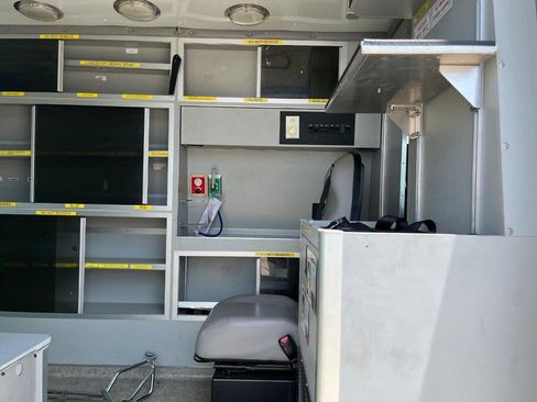 Used 2008 Dodge Sprinter 2500 image 10