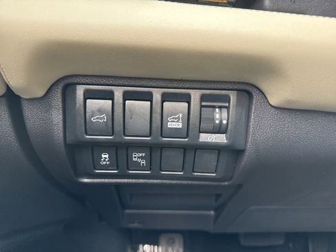 Used 2019 Subaru Ascent Touring w/ Popular Package #3 image 37