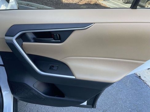 Used 2025 Toyota RAV4 LE image 43