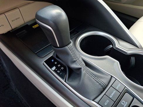 Certified 2023 Toyota Camry XLE FWD image 11