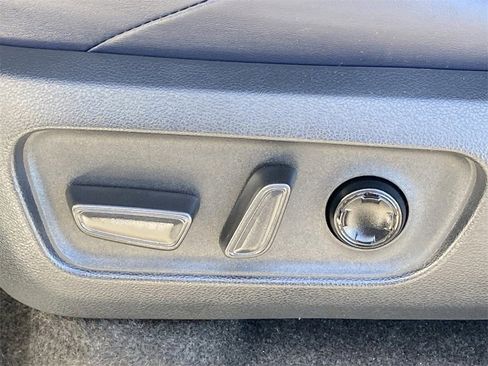 Used 2025 Toyota 4Runner Platinum image 23