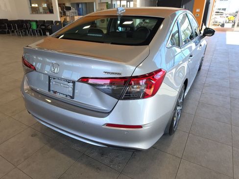 Used 2023 Honda Civic Touring image 8