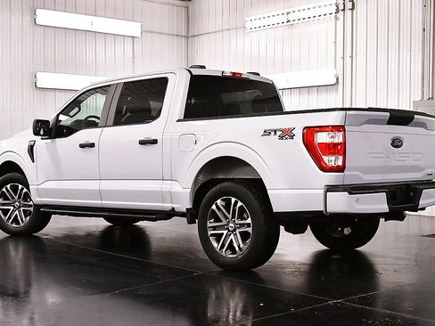 Used 2022 Ford F150 XL w/ STX Appearance Package image 5