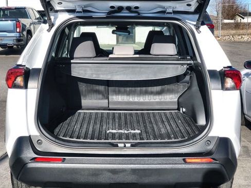 Used 2025 Toyota RAV4 XLE w/ Convenience Package image 23