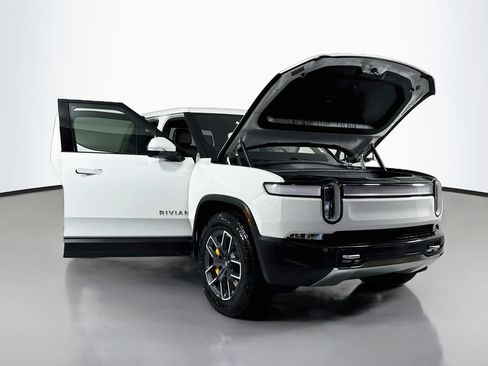 Used 2022 Rivian R1T Launch Edition AWD/4WD image 24