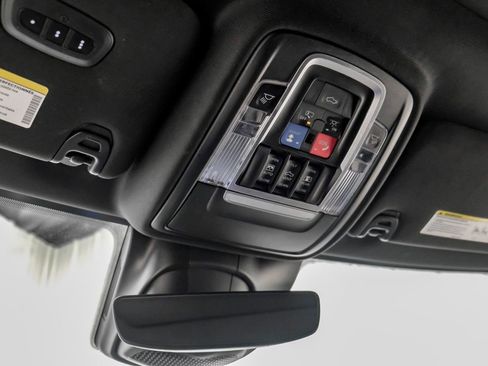 Used 2020 RAM 3500 Limited image 28