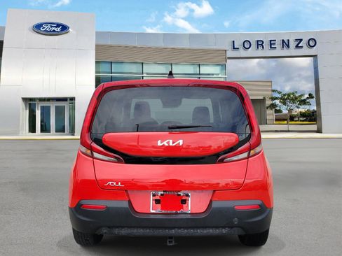 Used 2022 Kia Soul LX w/ Technology Package FWD image 6
