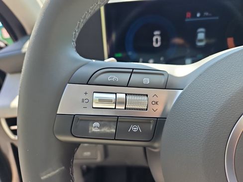 Used 2025 Hyundai Sonata SEL FWD image 12