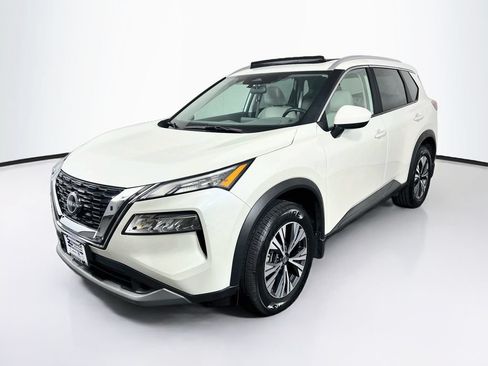 Used 2023 Nissan Rogue SV w/ SV Premium B Package AWD/4WD image 3