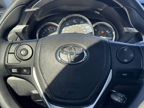 Used 2015 Toyota Corolla LE image 21