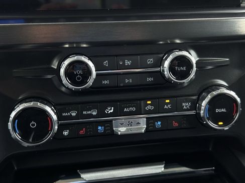 Used 2024 Ford F250 Lariat image 22