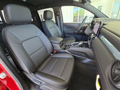 New 2025 Chevrolet Colorado LT w/ LT Convenience Package image 27