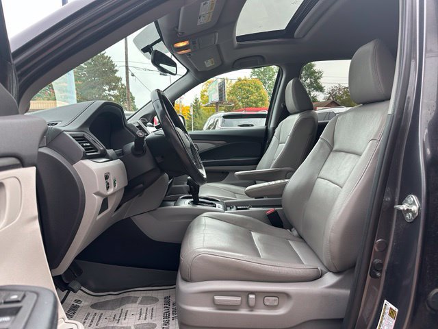 Used 2017 Honda Pilot EX-L image 9