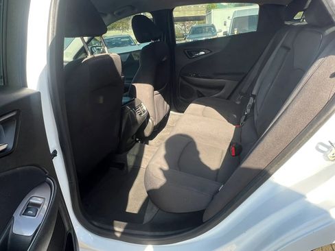 Used 2023 Chevrolet Malibu LT FWD image 27