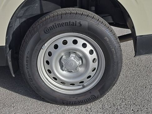 Used 2025 Ford Maverick XL w/ 4K Tow Package image 10