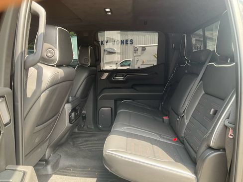 Used 2023 GMC Sierra 1500 AT4X AWD/4WD image 14