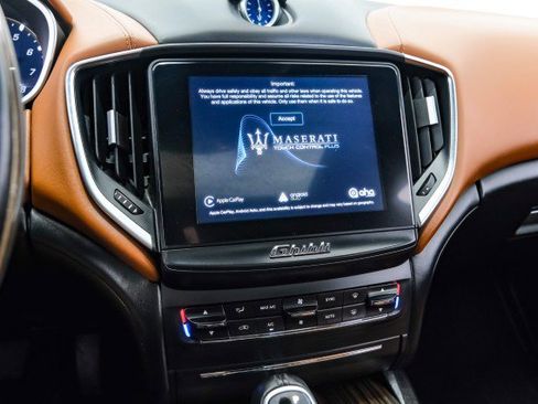 Used 2018 Maserati Ghibli S GranLusso AWD/4WD image 25