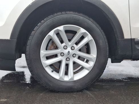 Used 2015 Ford Explorer XLT w/ Equipment Group 202A image 29