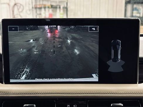 Used 2022 Lincoln Nautilus Reserve image 38