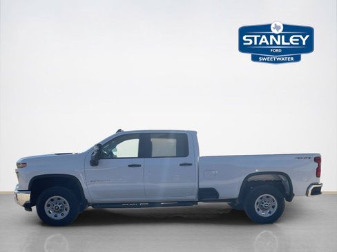 Used 2025 Chevrolet Silverado 3500 W/T w/ WT/CX Safety Package AWD/4WD image 4