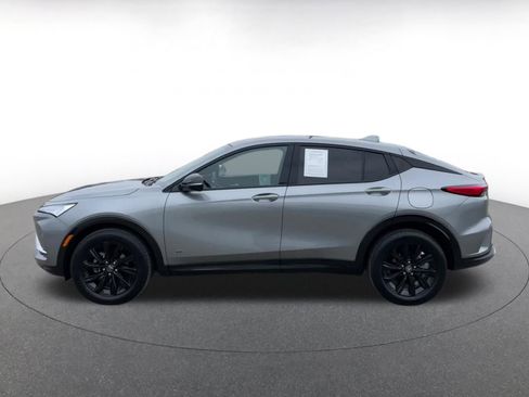 Used 2025 Buick Envista Sport Touring image 9