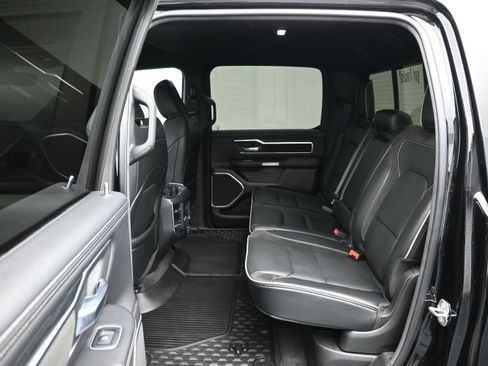 Used 2023 RAM 1500 Laramie AWD/4WD image 11