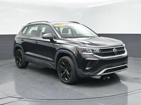 Used 2023 Volkswagen Taos S w/ Driver Assistance Package AWD/4WD image 2