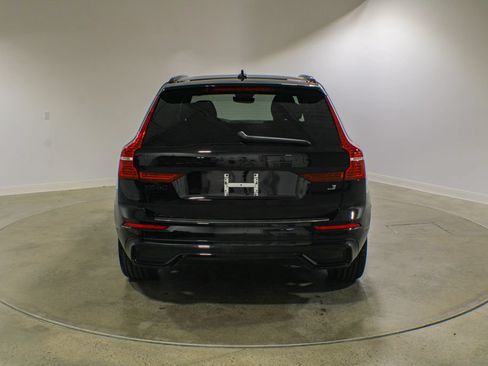 Used 2024 Volvo XC60 T8 Ultimate w/ Protection Package Premier AWD/4WD image 4
