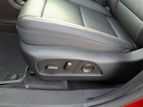 New 2026 Chevrolet Equinox LT image 7