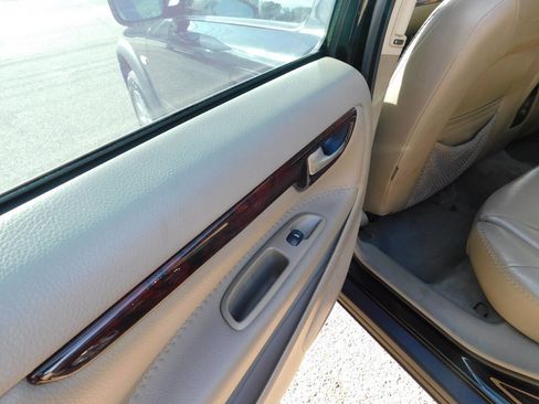 Used 2006 Volvo XC70 image 16