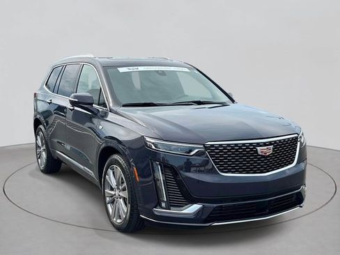 Certified 2025 Cadillac XT6 Premium Luxury w/ Platinum Package AWD/4WD image 3