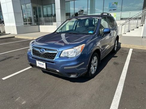 Used 2015 Subaru Forester 2.5i Premium w/ All-Weather Package AWD/4WD image 6