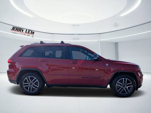Used 2020 Jeep Grand Cherokee Trailhawk AWD/4WD image 2
